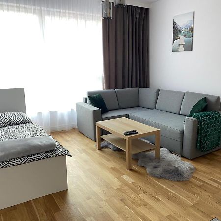 Dantis Apartment กดัญสก์ ภายนอก รูปภาพ