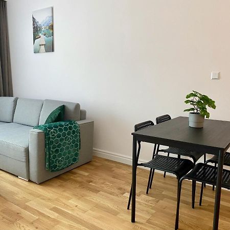 Dantis Apartment กดัญสก์ ภายนอก รูปภาพ
